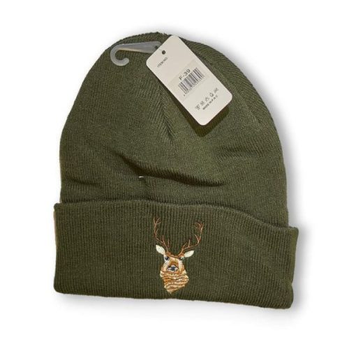 Köttöt hímzett sapka